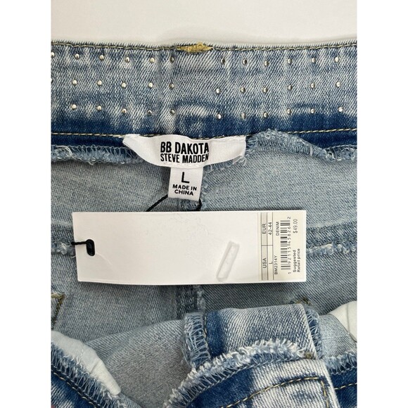 NWT Women’s Steve Madden Distressed Studs Cutoff Denim Jean Shorts Size L #337 - Picture 6 of 12